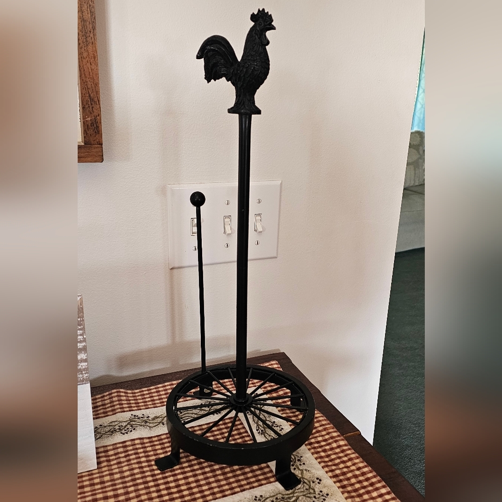 Paper towel holder